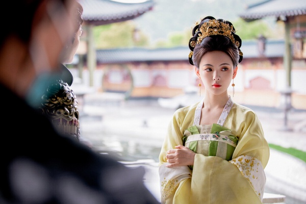 8位「被力捧觀眾卻欣賞不來」陸劇演員!《為有暗香來》她號稱小趙麗穎,肖戰新CP也被酸