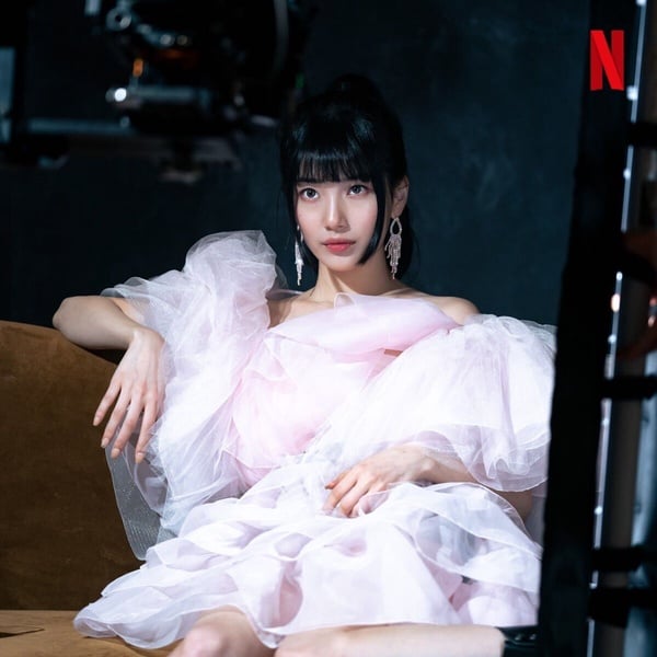 網評「超適合演明星」韓劇女星!《我的女神室友斗娜》秀智美到逆天