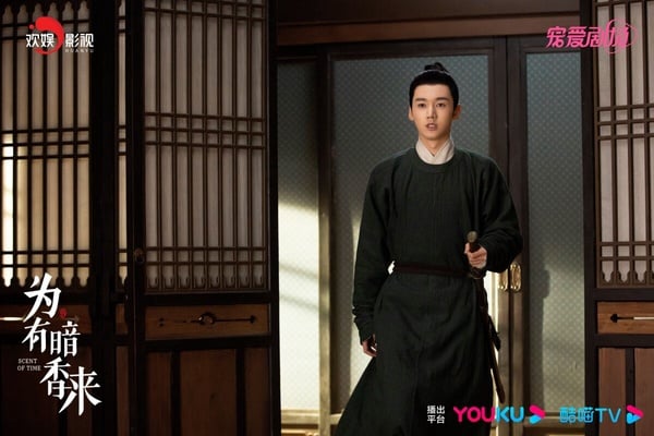 《為有暗香來》陸劇演員古裝vs時裝!周也沒翻車,3男星評價兩極,李昀鋭戲份少但驚艷