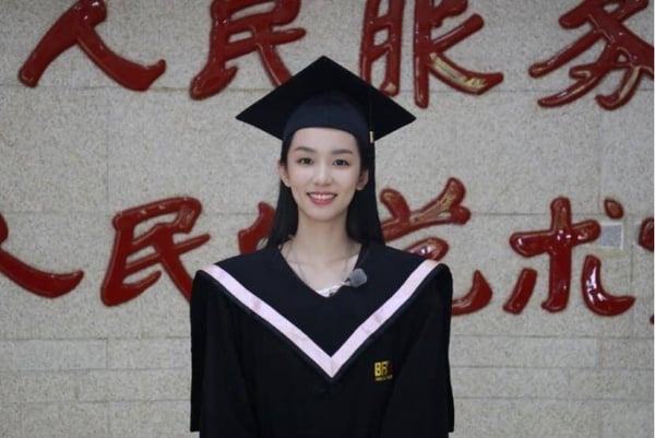 陸劇8位「現實中的校花女神」！《為有暗香來》周也是學霸校花，她打敗楊冪成北電校花