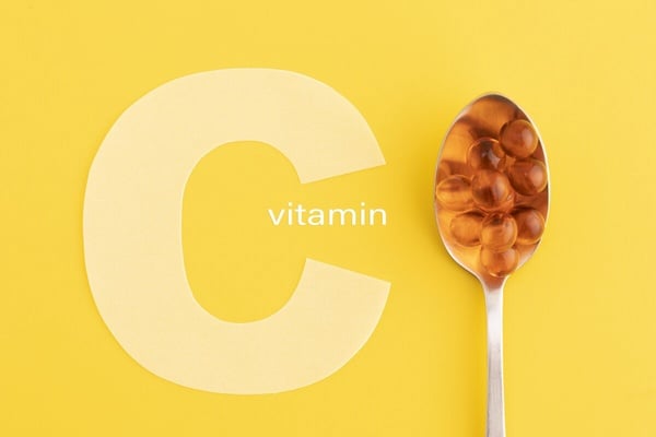 維他命C什麼時候吃最好?維他命C攝取量&6大功效+禁忌,高C含量食物推薦!