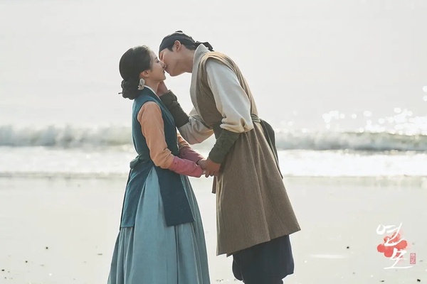 日網票選「Netflix最好看古裝韓劇」TOP10！《戀慕》第10《陽光先生》第5，冠軍真的紅