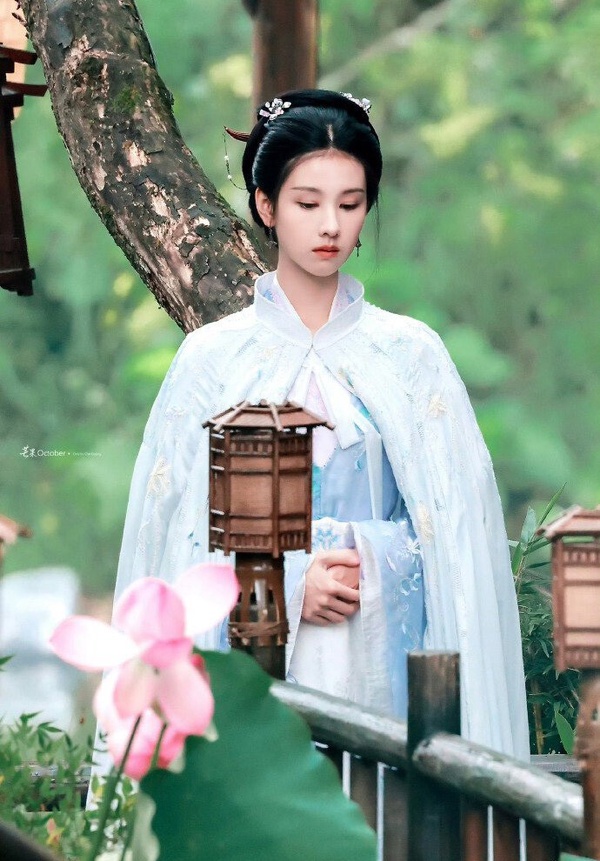9位陸劇女星最新仙俠古裝造型!白鹿仙氣飄飄,虞書欣可愛,劉詩詩美翻,唐嫣卻被吐槽
