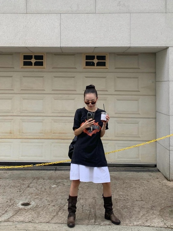 2023秋冬穿搭推薦!甜酷韓系女孩必備的7大秋冬單品,韓韶禧個性騎士靴出鏡率超高!