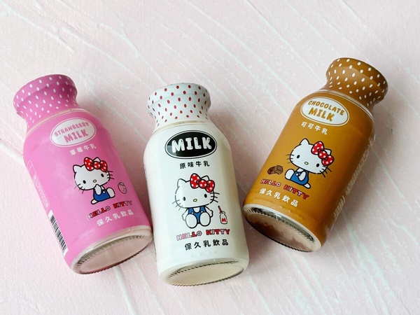 Kitty粉絲必喝!全聯獨家開賣「Hello Kitty牛奶」,原味、草莓、可可享優惠價開喝!