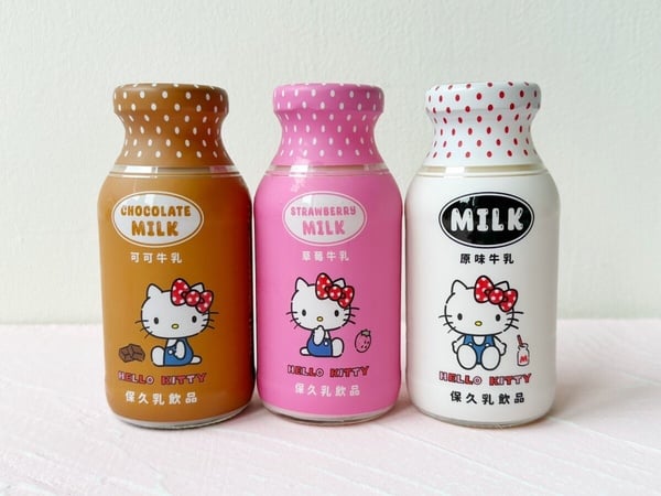 Kitty粉絲必喝!全聯獨家開賣「Hello Kitty牛奶」,原味、草莓、可可享優惠價開喝!