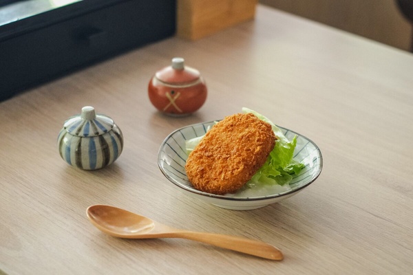 買一送一!排隊名店豬排飯「KATSU鑫」安和店開幕,雙倍肉量必吃再享買一送一開幕優惠