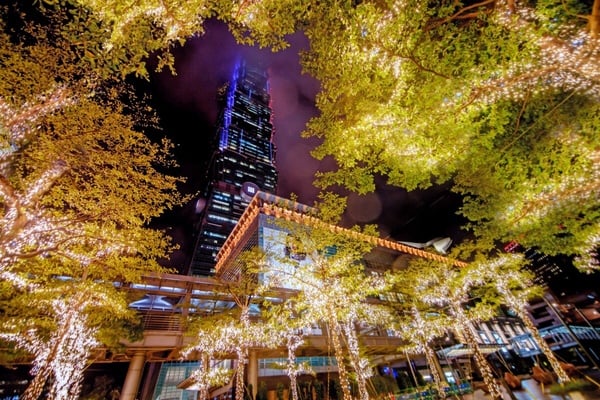 2023聖誕景點活動懶人包!台北101絕美點燈、超萌萊恩聖誕派對,邂逅極致的冬季浪漫!