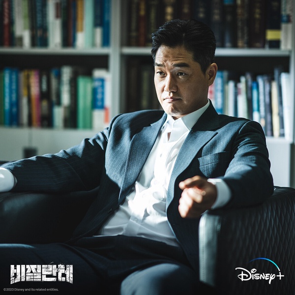 近期開播韓劇評價!《精神病房也會迎來清晨》、南柱赫《非法正義》好看,這部意外有趣