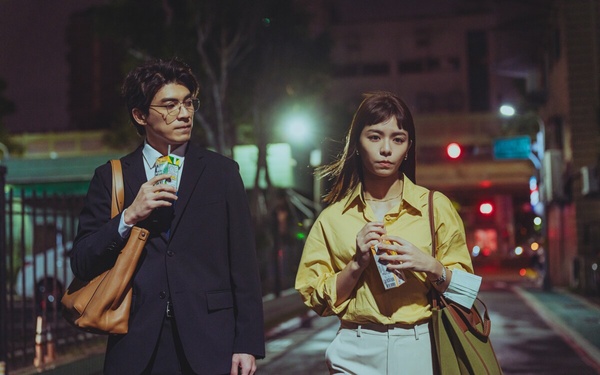 《此時此刻》10個幕後秘密!賈靜雯降價演出,小S吳慷仁床戲嚇壞林心如,這角色最討厭