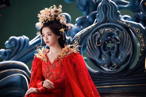 2023陸劇95花「角色抖音播放量」TOP10!趙露思7.4億,虞書欣8.6億,冠軍唯一破10億大關