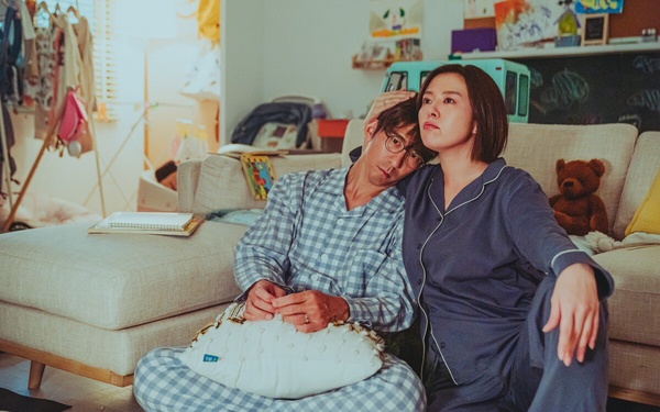 《此時此刻》幕後彩蛋!以美劇《摩登情愛》為發想,王淨朱軒洋「戀愛實境秀」取材自它