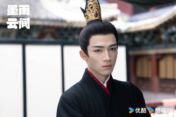關於《墨雨雲間》王星越的十件事:18歲時就演《周生如故》大反派,部部愛而不得好虐心