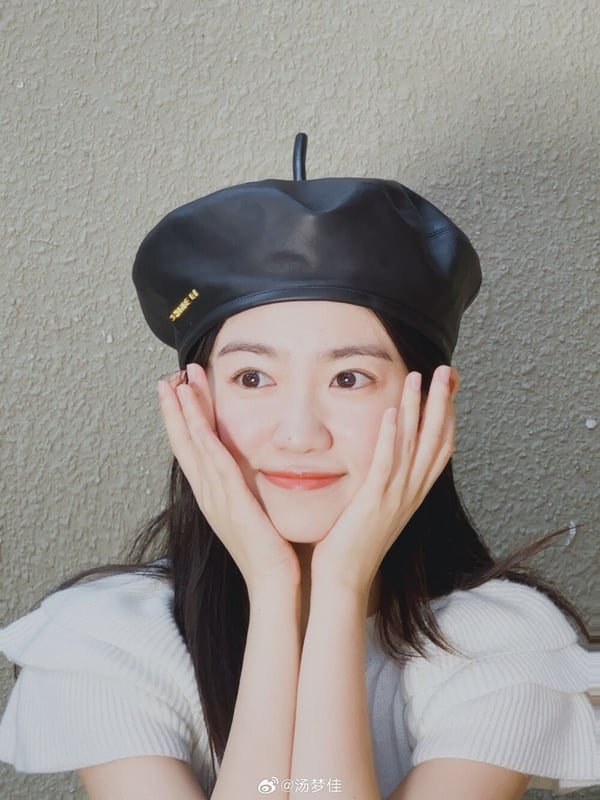《寧安如夢》8位陸劇演員古裝vs時裝！白鹿驚艷，張凌赫有男友感，葉晞月背景驚人！