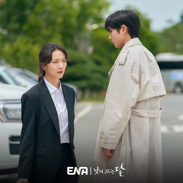 近期韓劇熱度排行TOP10！《戀人》第7輸《大力女子姜南順》，冠軍打敗《無人島的Diva》