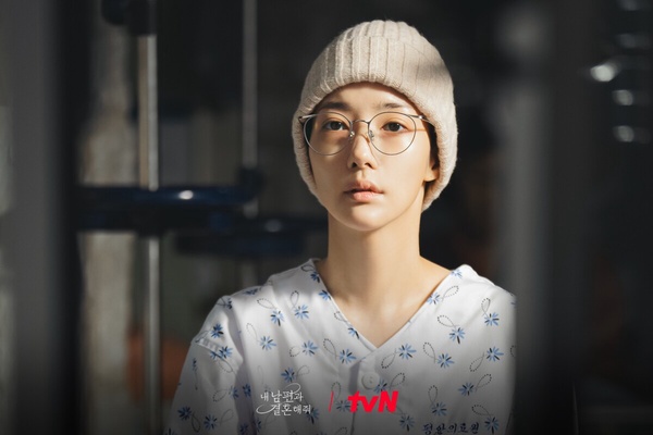 7位「瘦到變紙片人」韓國女星！朴敏英為戲減重剩37公斤，張員瑛171公分竟沒50公斤