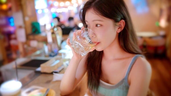 喉嚨痛吃什麼可舒緩？除了冰淇淋激推「這11種」食物，加碼9秘訣緩解喉嚨不適感