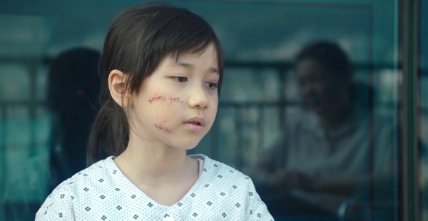 《非法正義》4大真實事件!「公寓母女殺人案」犯案後唱KTV,他性侵女童出獄後還住隔壁