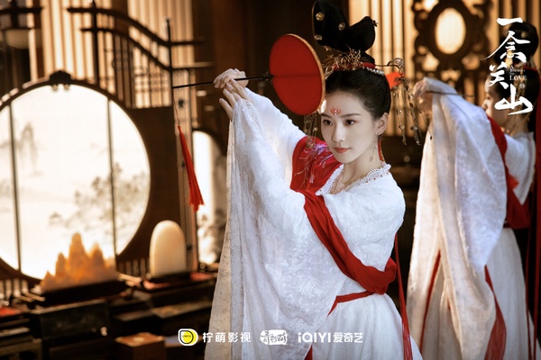 2023古裝劇10位紅衣美人!《一念關山》劉詩詩美翻,迪麗熱巴穩定發揮,任敏唯一被吐槽