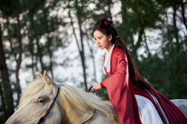 2023古裝劇10位紅衣美人!《一念關山》劉詩詩美翻,迪麗熱巴穩定發揮,任敏唯一被吐槽