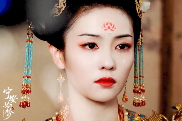 2023古裝劇10位紅衣美人!《一念關山》劉詩詩美翻,迪麗熱巴穩定發揮,任敏唯一被吐槽