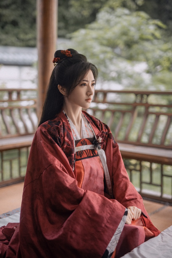 2023古裝劇10位紅衣美人!《一念關山》劉詩詩美翻,迪麗熱巴穩定發揮,任敏唯一被吐槽