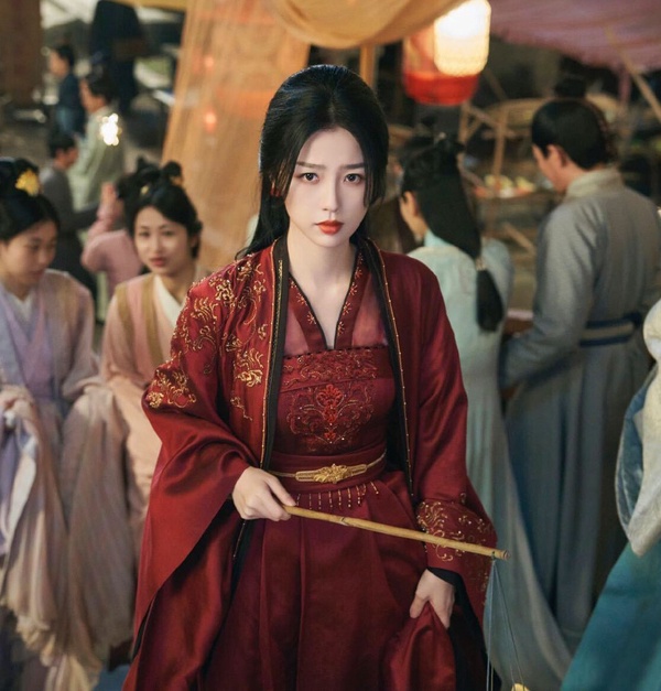 2023古裝劇10位紅衣美人!《一念關山》劉詩詩美翻,迪麗熱巴穩定發揮,任敏唯一被吐槽