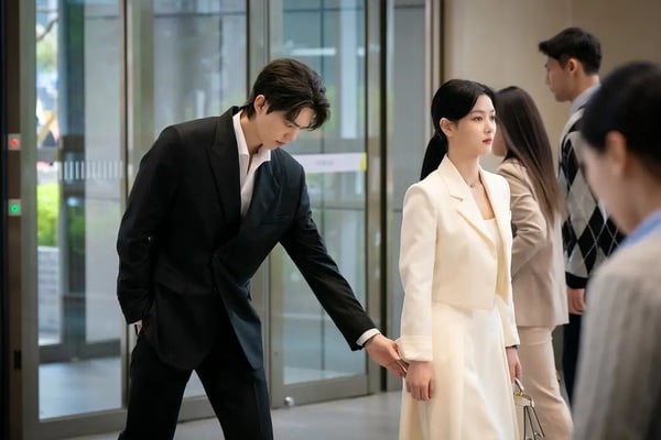 近期韓劇豆瓣評分榜TOP10！《無人島的Diva》7.7輸《與惡魔有約》，冠軍是8.4分黑馬劇
