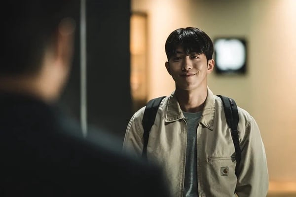 近期韓劇豆瓣評分榜TOP10！《無人島的Diva》7.7輸《與惡魔有約》，冠軍是8.4分黑馬劇