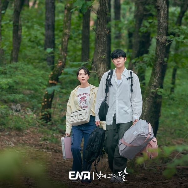 近期韓劇豆瓣評分榜TOP10！《無人島的Diva》7.7輸《與惡魔有約》，冠軍是8.4分黑馬劇