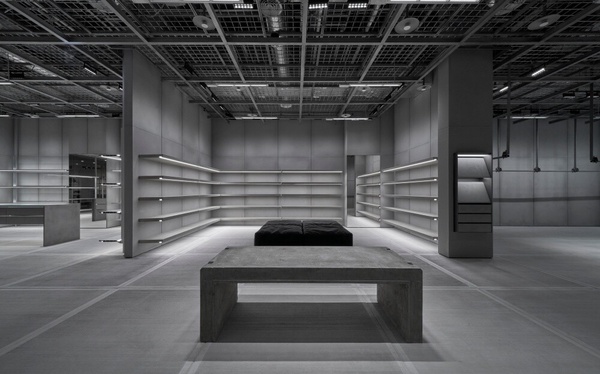 Balenciaga怎麼唸?2024秋季大秀亮點有哪些?五大官網限定發售新品+人氣爆款包總整理