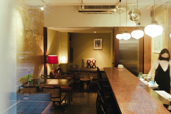 女生獨酌「台北深夜酒吧」推薦2：丘香 Sake bar