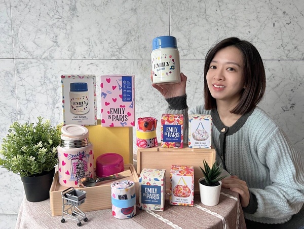 布丁狗粉衝7-11！買布丁狗焦糖布丁湯圓加價送布丁狗，布丁、湯圓2款都可愛，全家也有