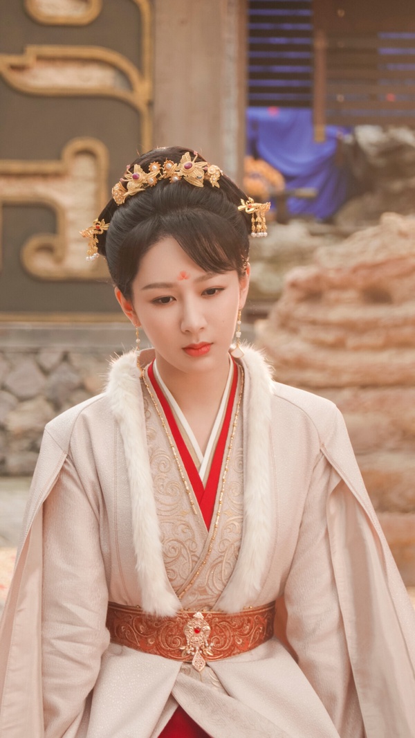 近年微博「最高討論聲量」陸劇女主TOP10！趙露思兩角進榜，熱巴第七，冠軍真深入人心