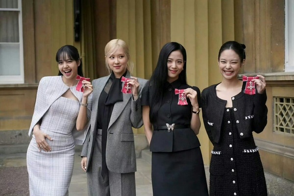BLACKPINK續約成功！盤點她們出道七年創下的20個里程碑，YG官宣即將發行新專輯！