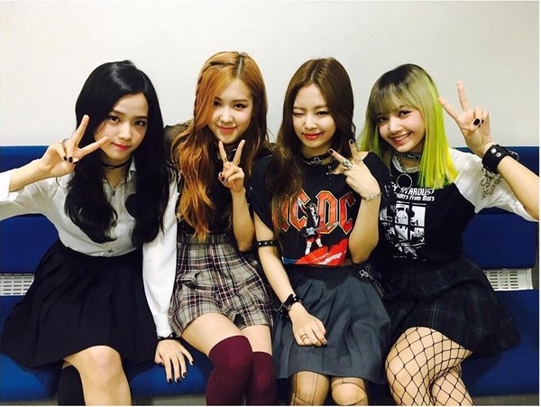 BLACKPINK續約成功！盤點出道七年創下的20個里程碑，YG官宣即將發行新專輯！