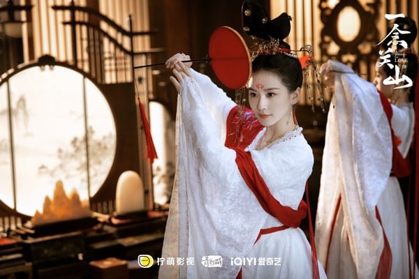 《一念關山》8位陸劇演員古裝&amp;amp;amp;amp;amp;amp;時裝！劉詩詩不愧古裝第一美，常華森、陳宥維時裝也帥！
