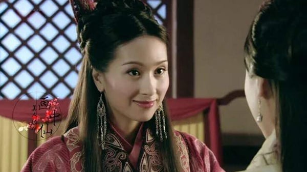 周海媚是《香蜜》天后！9位經典香港女神演陸劇，劉嘉玲造型好雷，她美贏楊冪迪麗熱巴