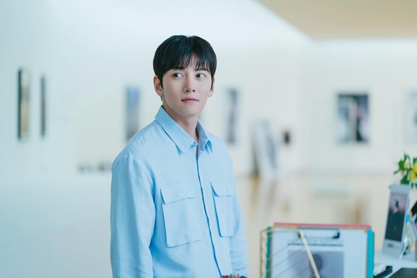 12月韓劇演員話題度TOP10！池昌旭第八，申惠善第七名輸李世榮，冠軍最近討論度超高！