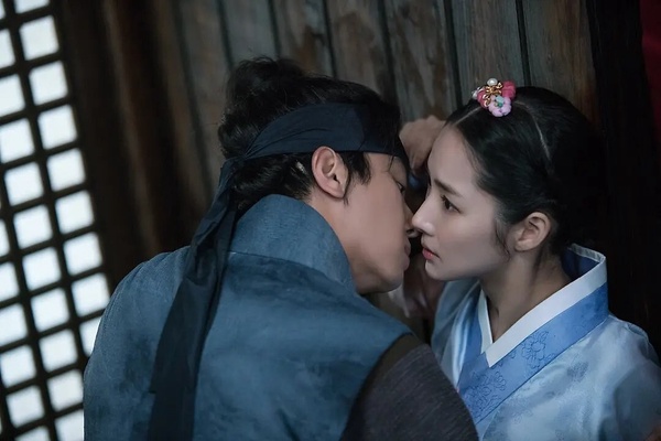 日票選「從第1集就好看」催淚韓劇TOP10！《衣袖紅鑲邊》第10《鬼怪》第5，冠軍太好哭