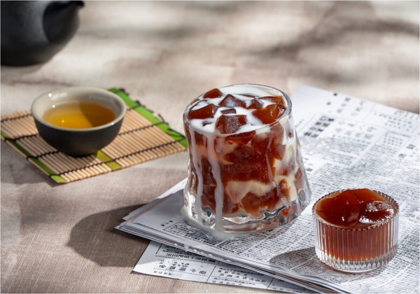 一沐日必喝新品聯名八曜和茶！一沐日粉粿加八曜必喝「粉粿柚香307、粉粿舞伎406奶茶」