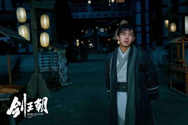 8位更適合現偶劇的陸劇男星！《神隱》王安宇寸頭更好看，陳飛宇、胡一天新造型被吐槽
