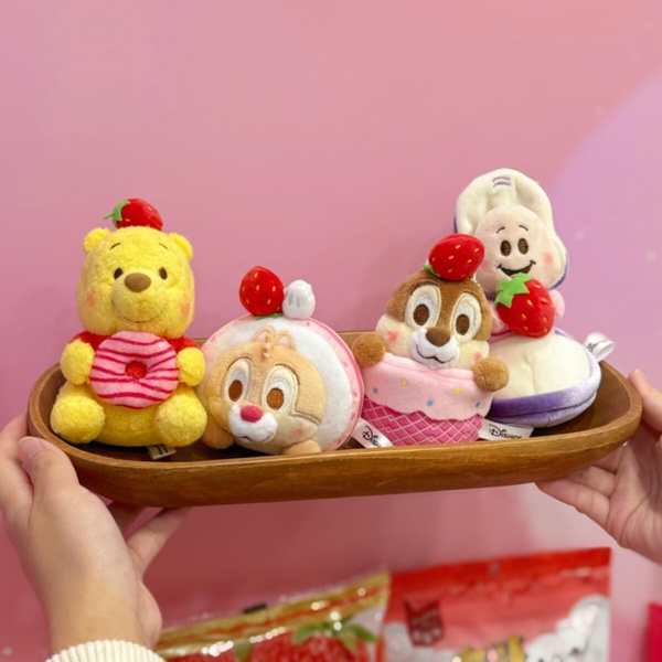 7-11「草莓季新品」60款登場！樂事XDinotaeng組合、草莓維尼玩偶、蠟筆小新軟糖超欠買