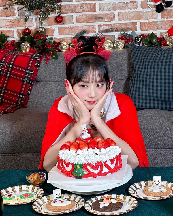 2023年每月品牌評價累計積分指數最高的女團成員