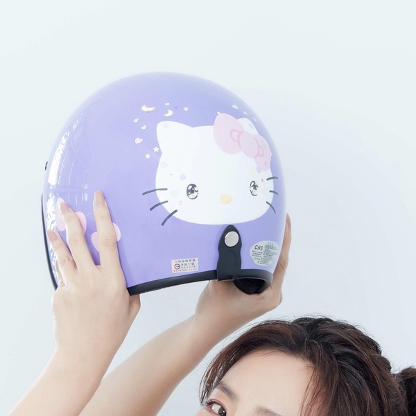 7-11「KITTY50週年」集點！KITTY紀念磁鐵回歸，KITTY水晶球、零錢包等20款周邊一次看