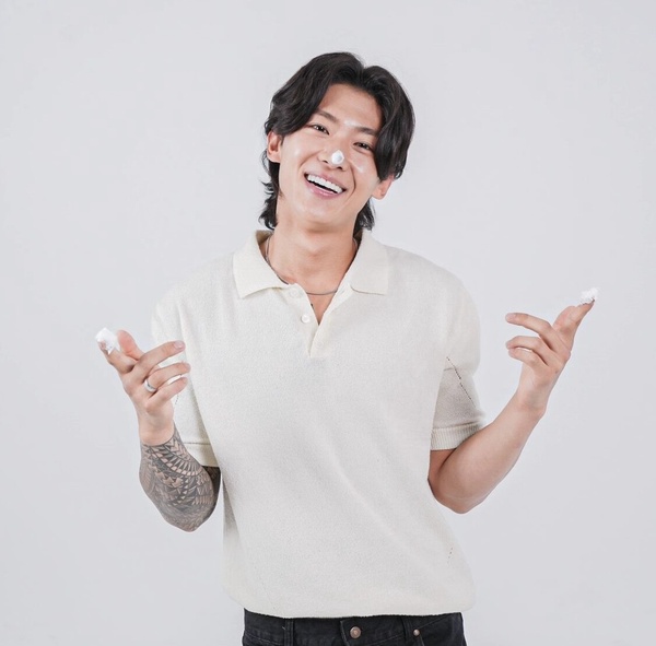 韓網票選最想一起過聖誕節的藝人:張元英第三名、「他」打敗田柾國奪第一!