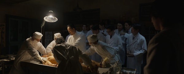 《京城怪物》劇情5大「彩蛋細節」！前田雪子是隱藏大BOSS？蘿月氏害死了朴敘俊媽媽？