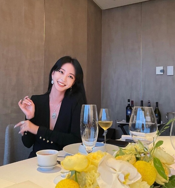 宿醉喝什麼快速解酒？最有效的解酒方式「不是喝蜂蜜水」，吃「這水果」可緩解酒後頭暈