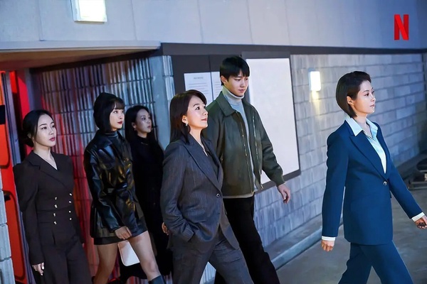 2023Netflix原創韓劇「首週網播量」TOP10！《京城怪物》第4輸《獵犬》，冠軍實在太狂