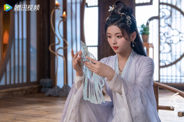 2023陸劇95花「最強收視女神」Top10！田曦薇第9，周也第7，虞書欣第3，趙露思竟沒冠軍